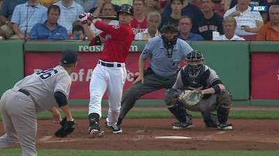 Doubront, dingers lead Red Sox past Yanks
