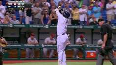 Hernandez dominant in win over D-backs