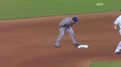 Despite sore hamstring, Wright in lineup