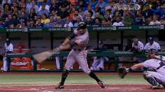 Belt, Crawford support Bumgarner's strong outing