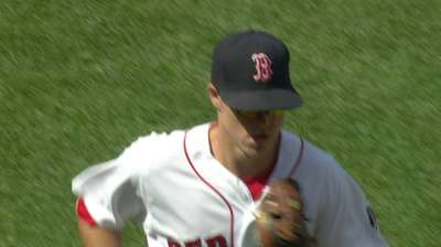 Holt fitting in nicely in utility role with Sox