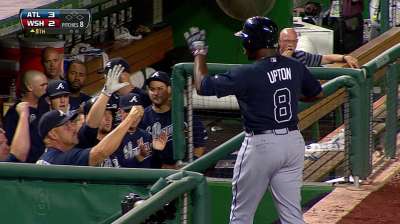 HR de J. Upton le dio a Bravos 11mo triunfo en fila