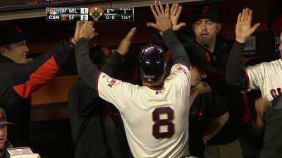 Eighth-inning rally pushes Giants past Brewers