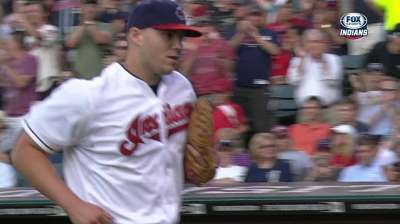 Tigers' Kelly continues to bedevil Masterson