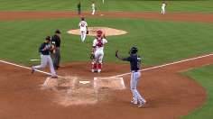 By the dozen: Braves run winning streak to 12