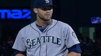 Mariners option Wilhelmsen, recall Capps