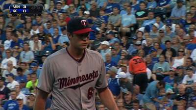 Albers rolls over Royals to win Major League debut