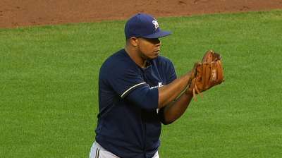 Sharp pitching carries Brewers past Giants