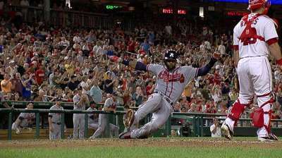 Lucky 13: Braves extend streak with rally in eighth