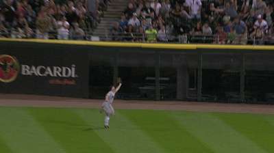 Thomas crucial to Twins' outfield setup