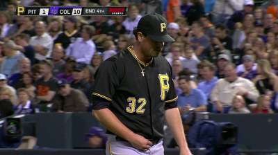Liriano's early exit lets 'pen display mettle