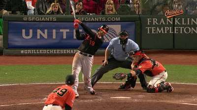 Davis' clutch double picks up O's in extras
