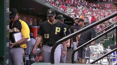 Pirates' walk-off loss to Cards closes gap in Central