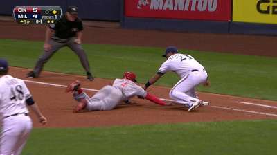 Brewers planning few September callups