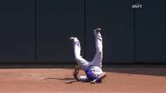 Mets' bats wake up in makeup to back Gee