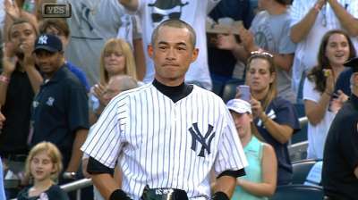Ichiro joins select group with 4,000th hit