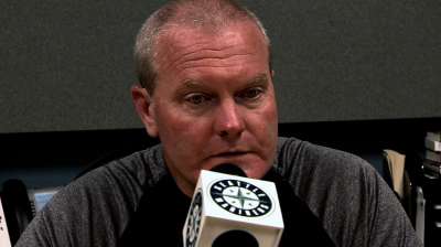 Wedge returns to Mariners after recovering from stroke