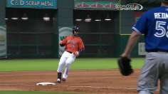 Offensive outburst lets Lyles cruise against Blue Jays
