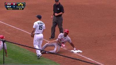 Weaver, Angelinos completan barrida en Seattle