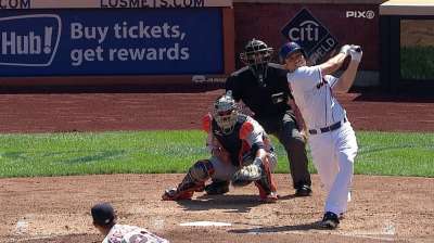 d'Arnaud settling in after back-to-back multihit games