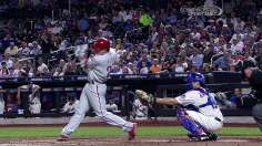 Lee's eight innings lead Phillies past Mets