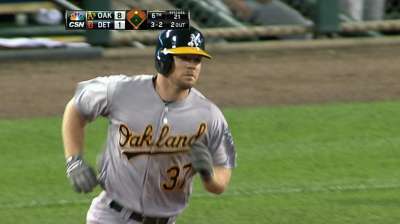 Moss hits two homers as A's rout Tigers in Detroit