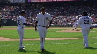 Miggy exits second straight game early with injury