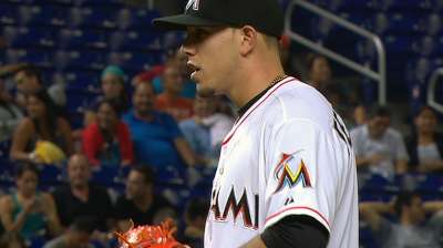 Fernandez wins top pitching performance in August