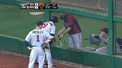 Mastroianni's belt breaks on leaping catch