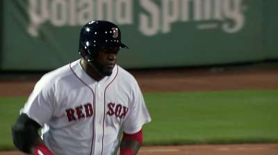 Behind eight homers, Sox pound Tigers