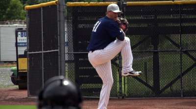 Leesman leads stellar 'pen in Glendale's shutout