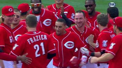 Frazier KO's Dodgers with walk-off single