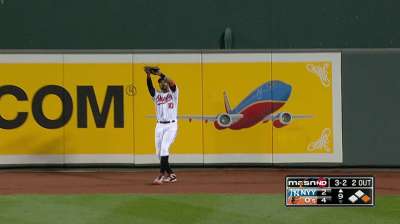 Orioles lograron imponerse a Yankees con pitcheo