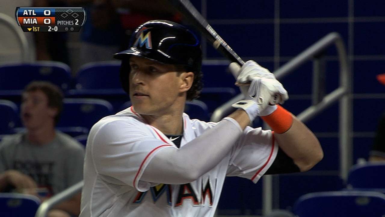 Coghlan gets Minors deal, spring invite with Cubs