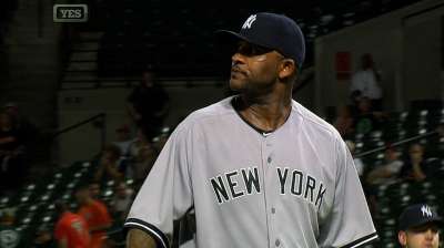 Yanks lose ground in playoff chase with loss to O's