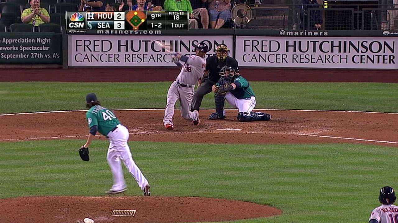KC adds to outfield mix by claiming Paredes