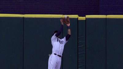 Maddon gives Jennings pep talk about his play