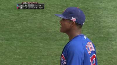 Samardzija can't escape jams against Reds