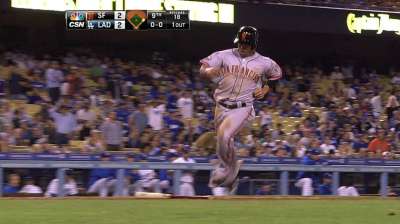 Giants rally late, but fall to Wilson and Dodgers in 10th