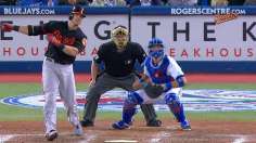 Davis' 50th blast helps O's keep pace in Wild Card