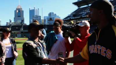McCutchen 'honored' to be Bucs' Clemente nominee