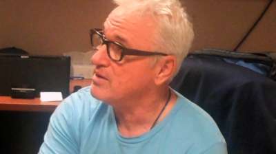 Maddon reminds Rays to 'Be present' with T-shirt