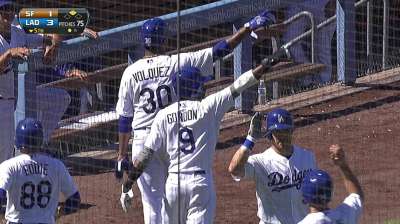 Dodgers' title hunt stalled by Giants