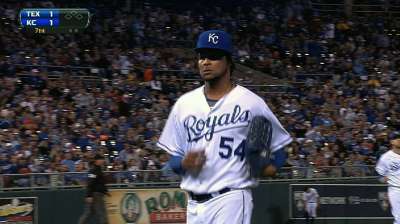 Santana turns down Royals' qualifying offer