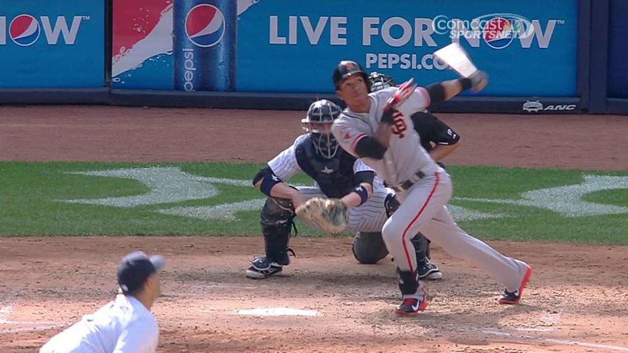 Adrianza surprises in Giants' first live BP
