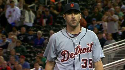 Tigers must wait to celebrate after Twins rally late