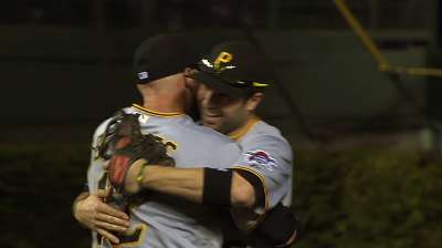Pulse: Bucs snap hex, and Reds follow suit