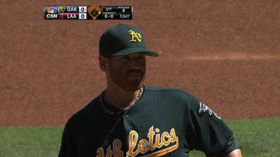 A's stymied by Weaver in chase for AL's top record