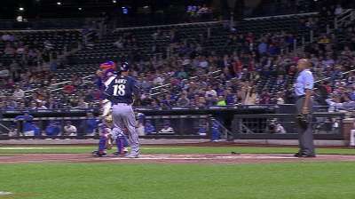 Brewers tender offers to Estrada, Francisco