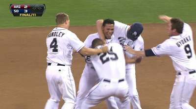 Amarista's walk-off knock decides finale at Petco